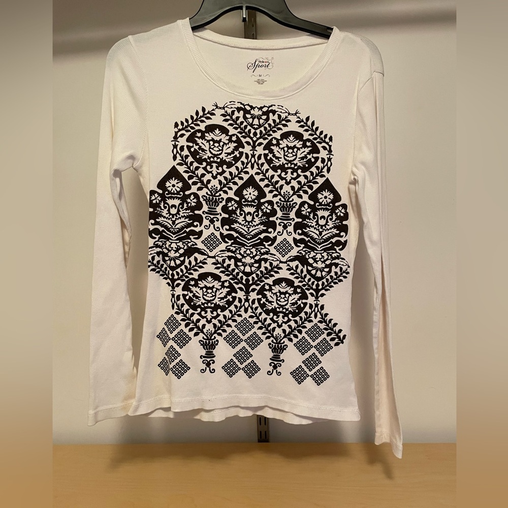 Beautiful Nordic Print Blouse- Medium